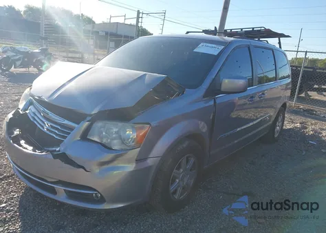 2013 Chrysler Town & Country Touring из США, поврежденный, VIN 2C4RC1BGXDR584434